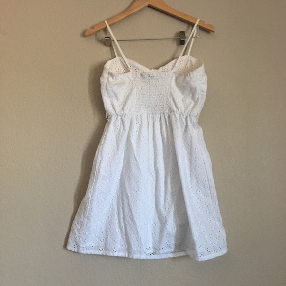 Dress - Picture 3 of 4